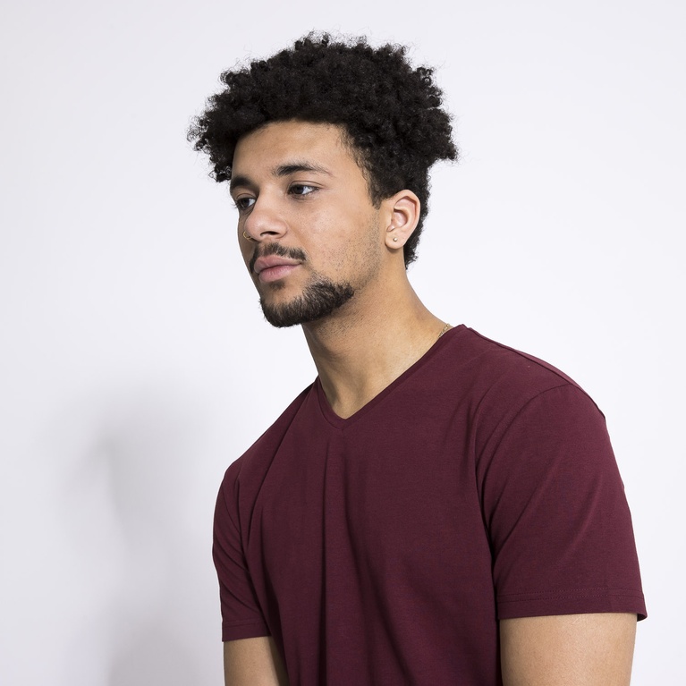 T-shirt V-neck "Conrad" T-shirt V-neck "Conrad"